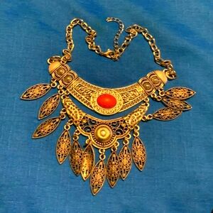 PAPARAZZI ISLAND QUEEN - Red Crackle SILVER PLATE TRIBAL STATEMENT NECKLACE